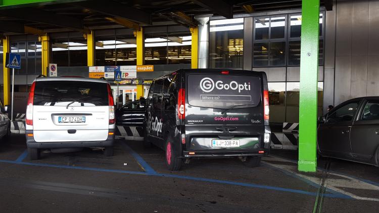 milano-linate-dep-arr-1-160609-061e53c6-6368-4a16-8b28-fb62854cb0ea